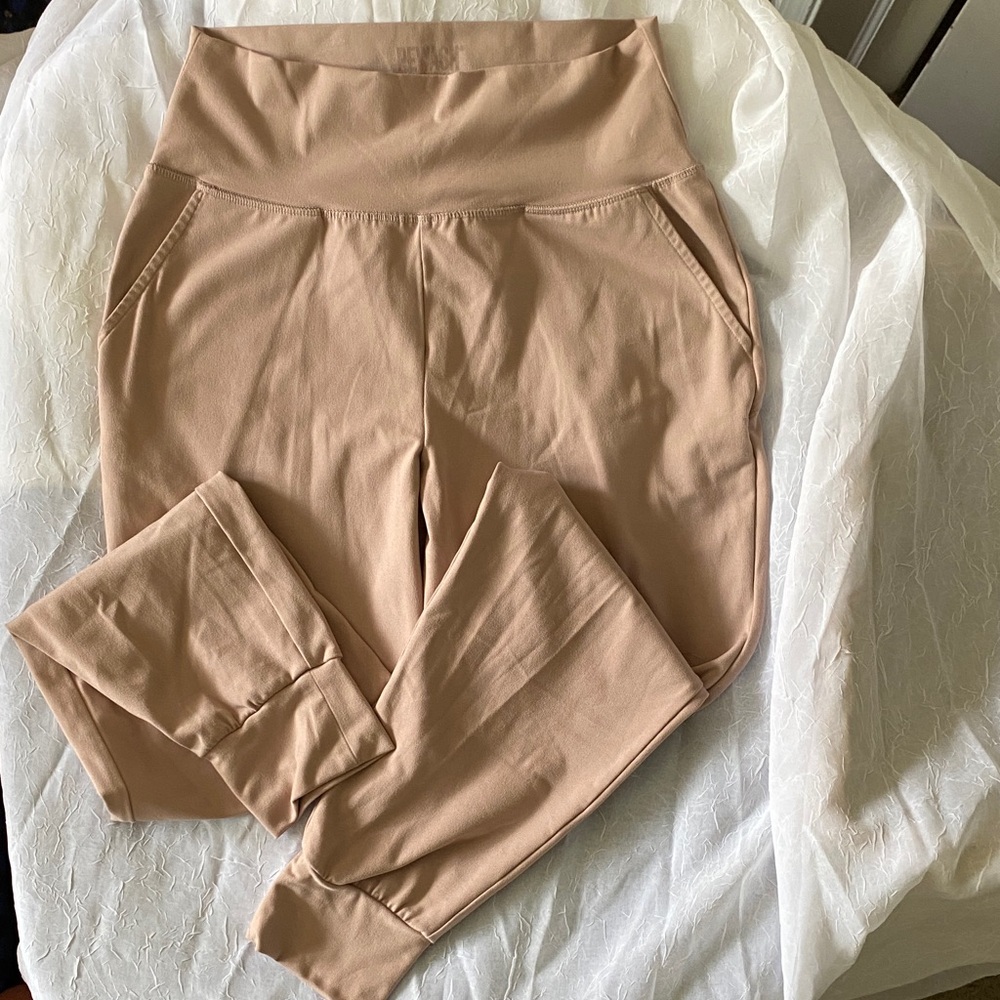 High-Waisted skin toned joggers